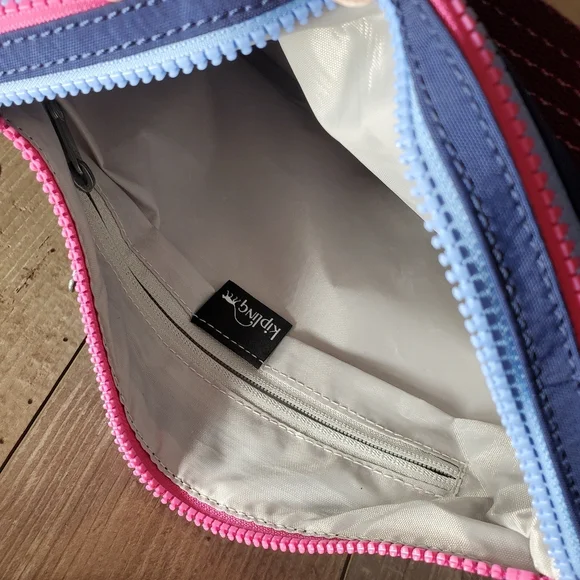 Kipling Annabelle Navy Crossbody Bag Double Zip Nylon EUC - Picture 4 of 16